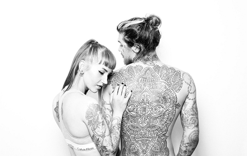 tatouage rose mandala couple